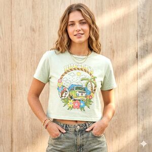 Buc-ee’s Women's Small S Mint Green Crop Top T-Shirt Graphic Tee Summer Surf